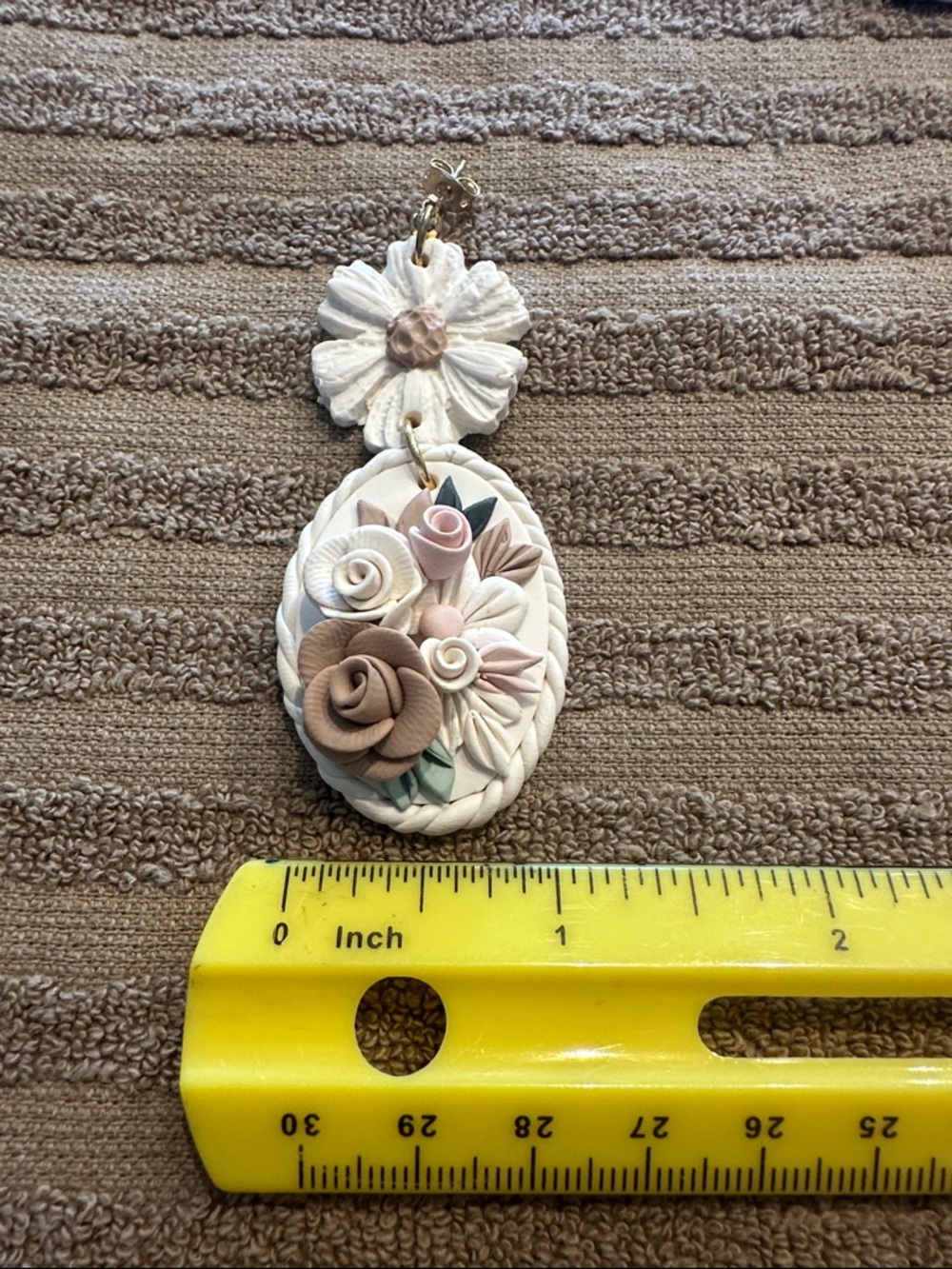 Handmade Floral Drop Earrings - Cream & Blush. NEW - Picture 4 of 5
